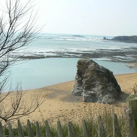 Privee A 300m De La Дом отдыха *